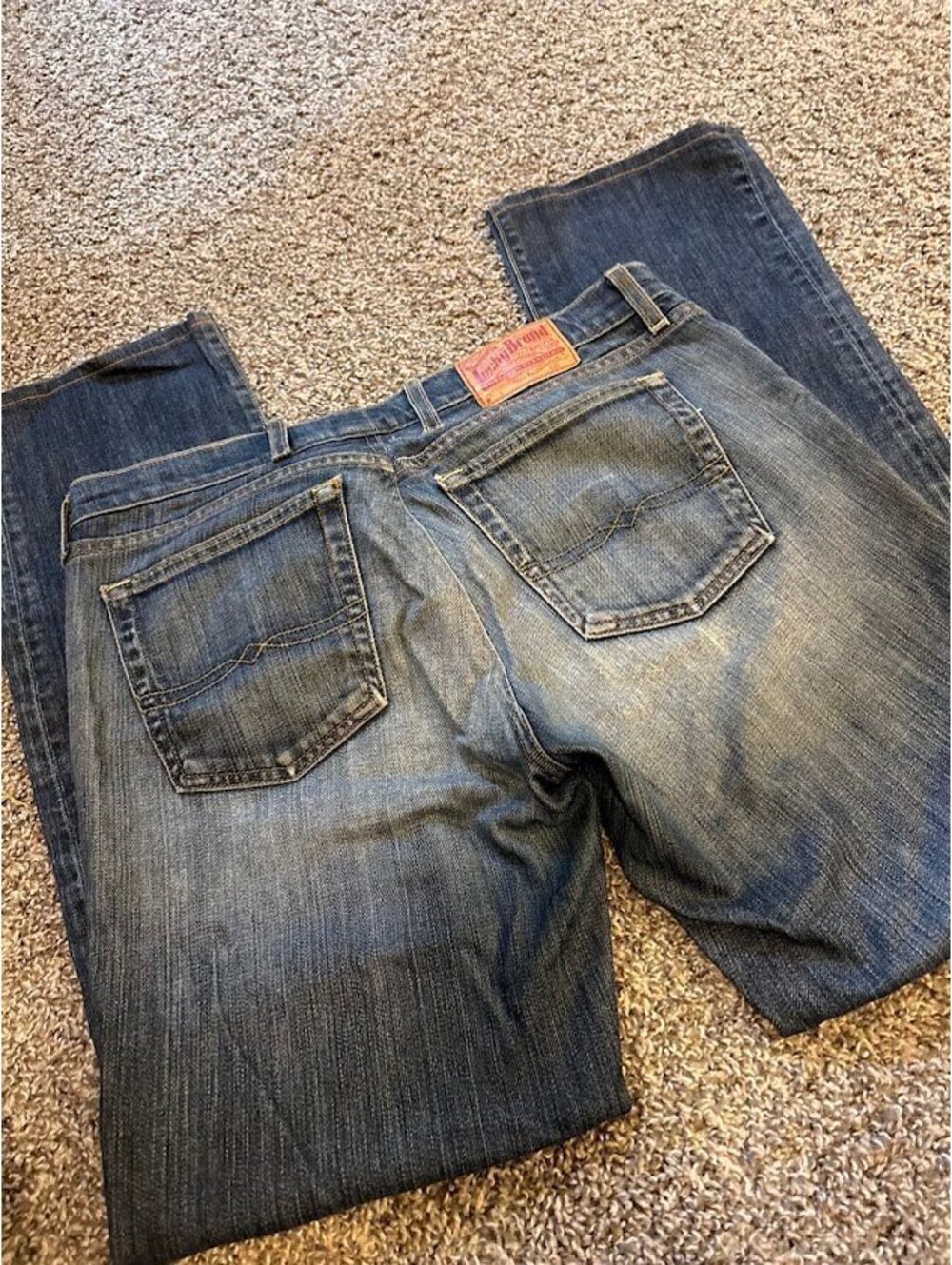 Lucky Brand Sundown Straight Leg Jeans 35x31
